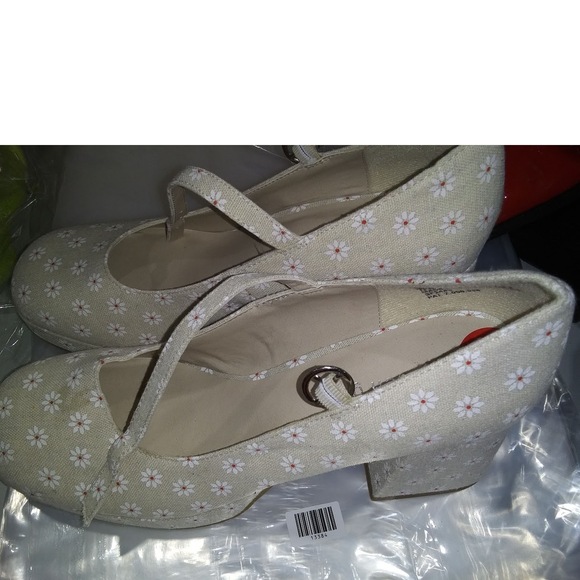 Steve Madden Girl Mary Jane PlatformFloral 10M US